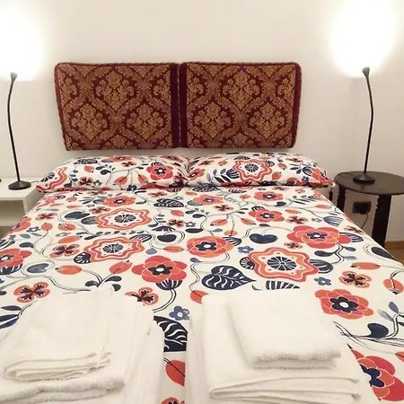 Benefica Sq Apartman Torino